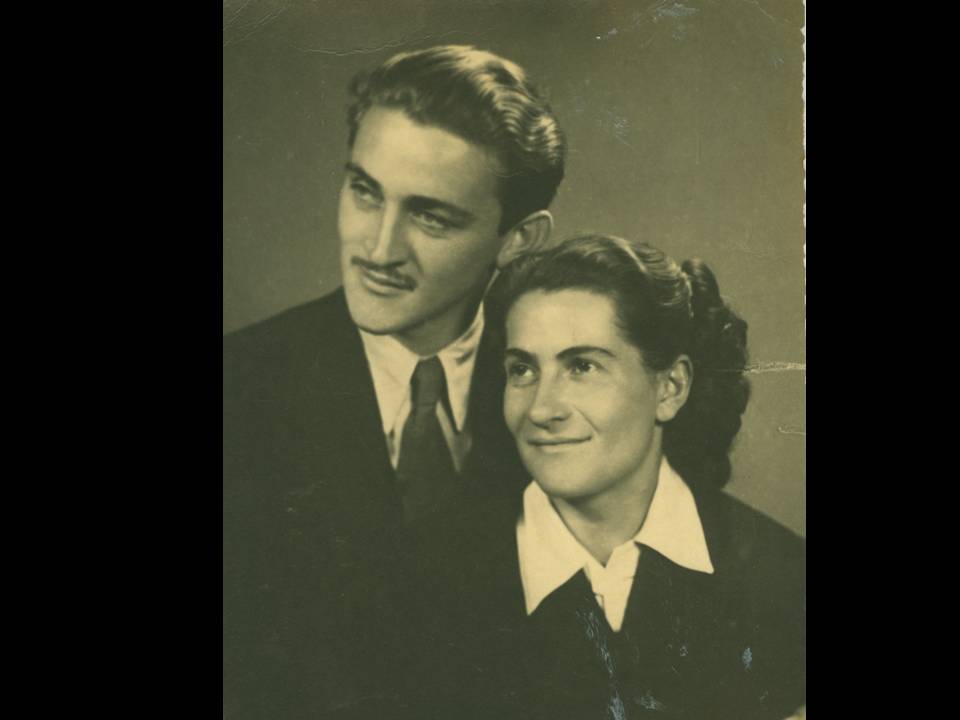 תמונת סטודיו לפני עליה לארץ